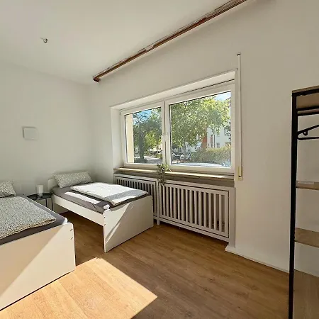 Modernes 10 Für Monteure Und Handwerker Apartment *
